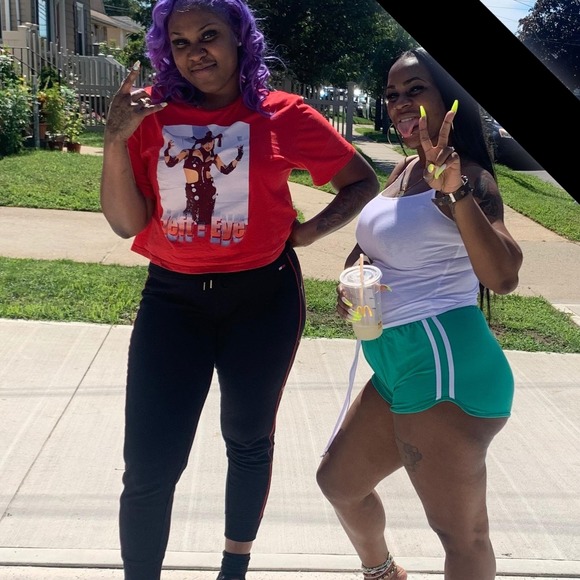 Meet your Posher, Pretty - Picture 1 of 1